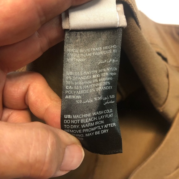 Chico’s Pull On Pant Wide Waistband Cropped - Picture 5 of 6